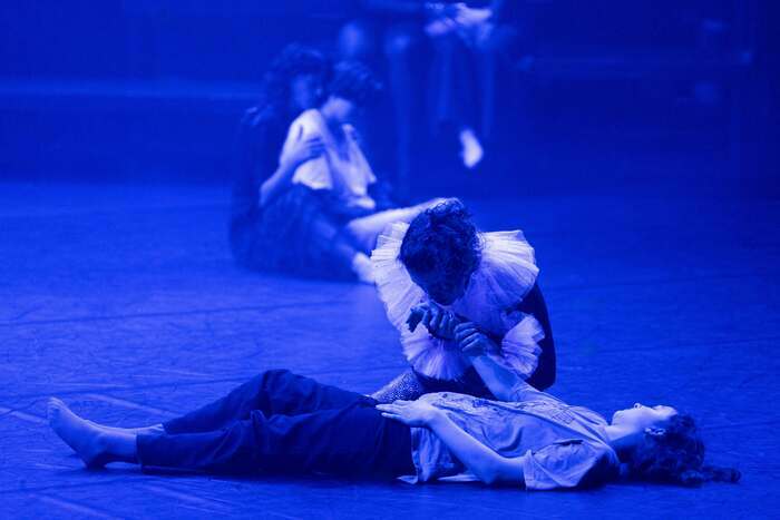 EN FANFAAARE !, TATIANA JULIEN